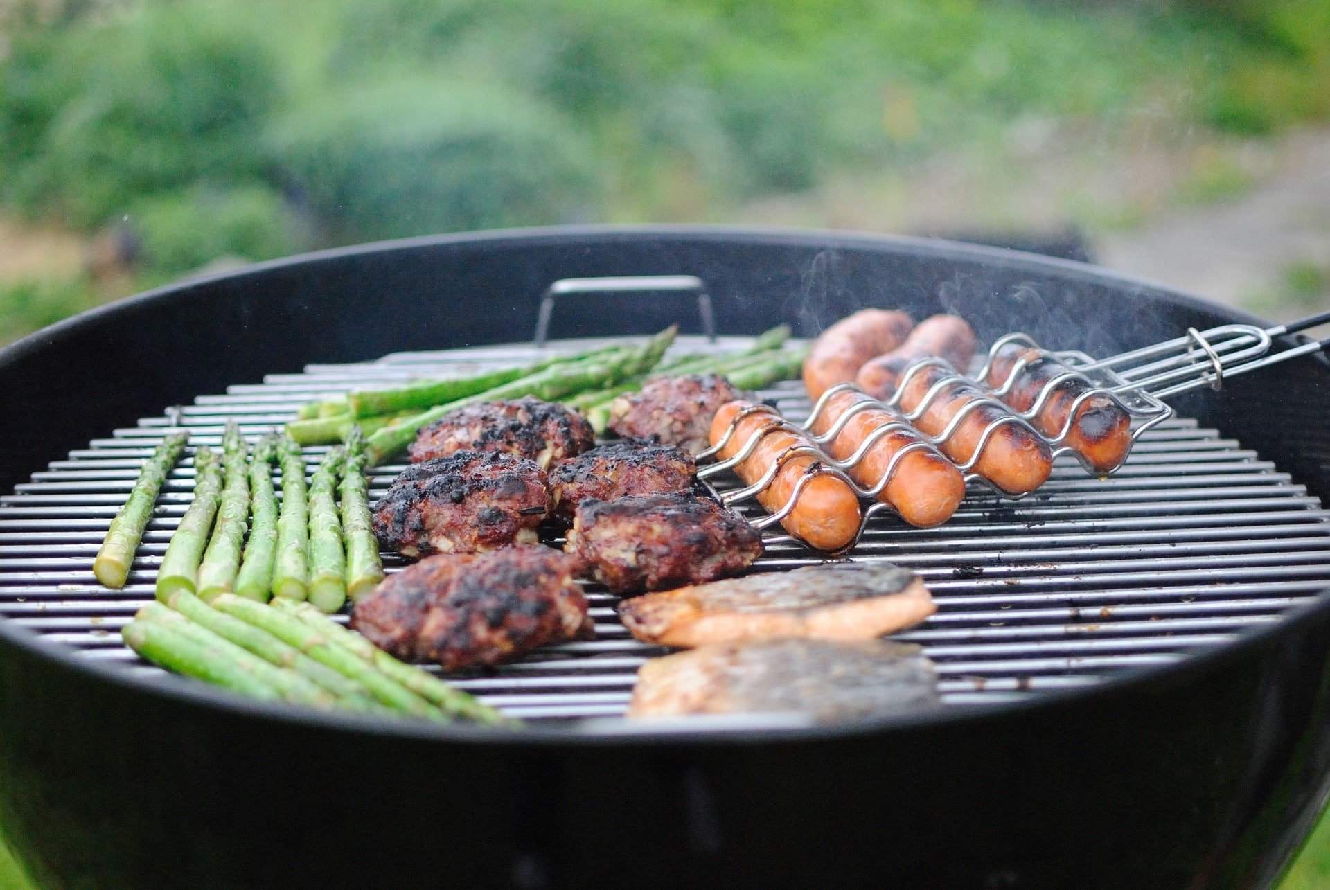 Sonhar com churrasco