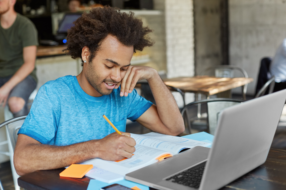 Tudo ao mesmo tempo: como lidar com vida financeira, estudos e saúde em tempos acelerados 5 estudar para concurso publico